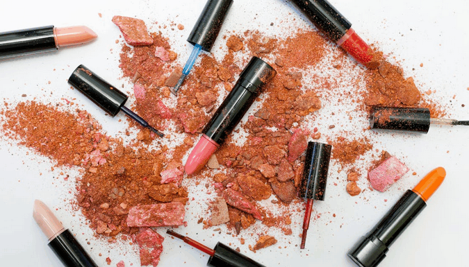crumbs of makeup